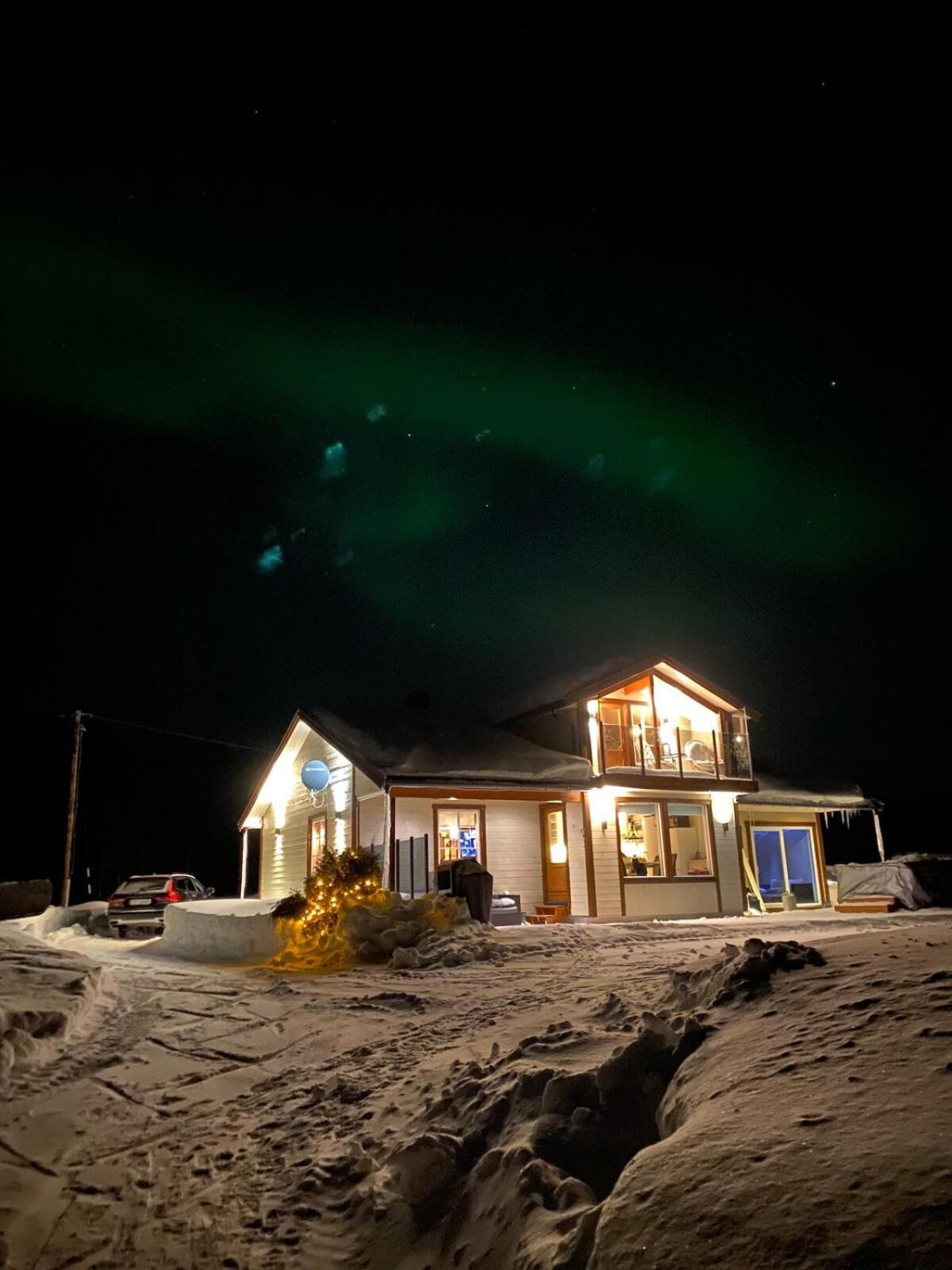 Cottage With Good Standard Next To Neiden River Buitenkant foto