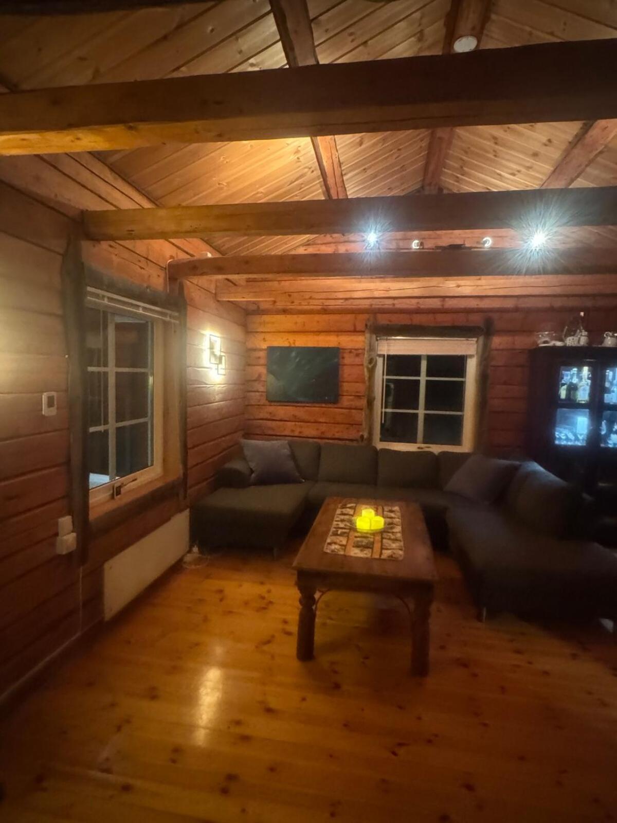 Cottage With Good Standard Next To Neiden River Buitenkant foto